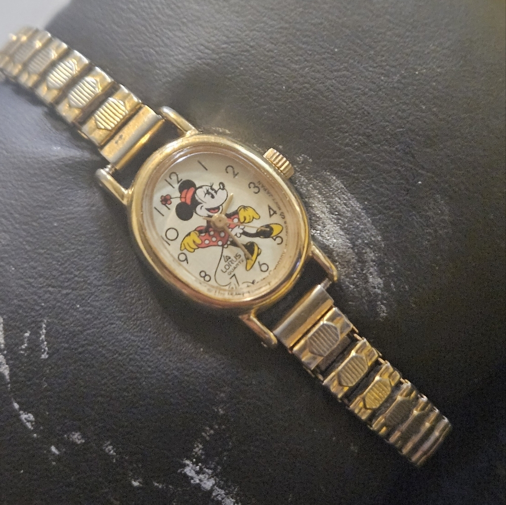 Vintage Lorus Goldtone Minnie Mouse Watch